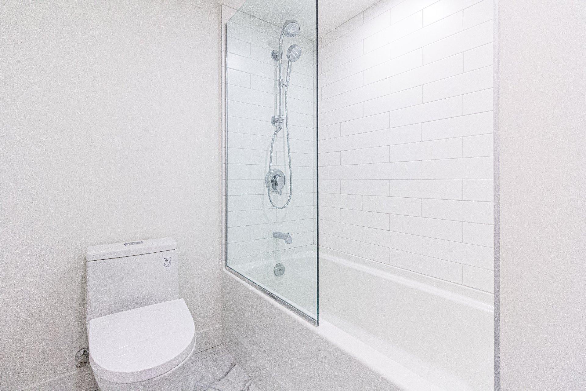 









1


Av. Viger O.

, 309,
Montréal (Ville-Marie),




QC
H2Z1E6

