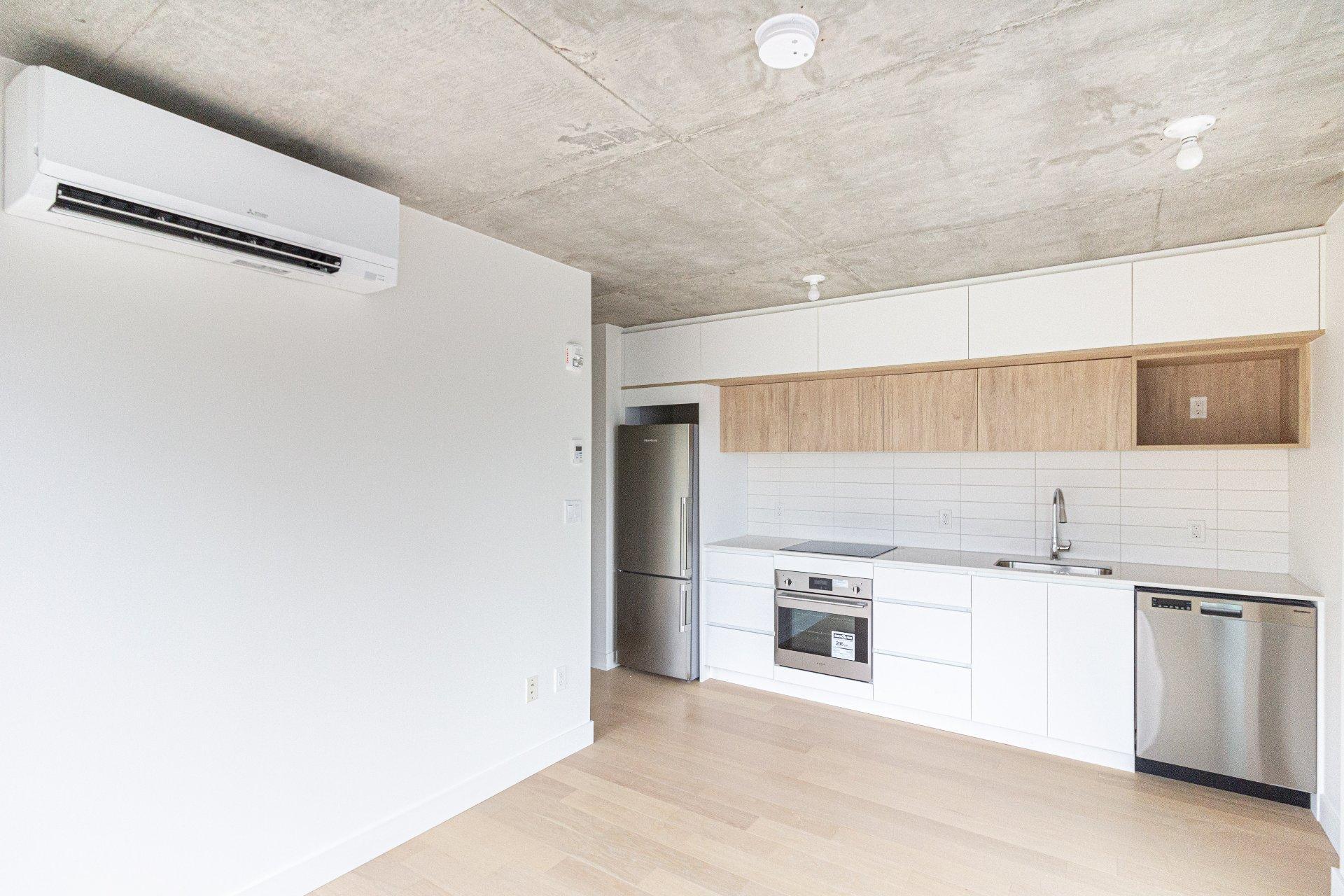 









1


Av. Viger O.

, 407,
Montréal (Ville-Marie),




QC
H2Z1E6

