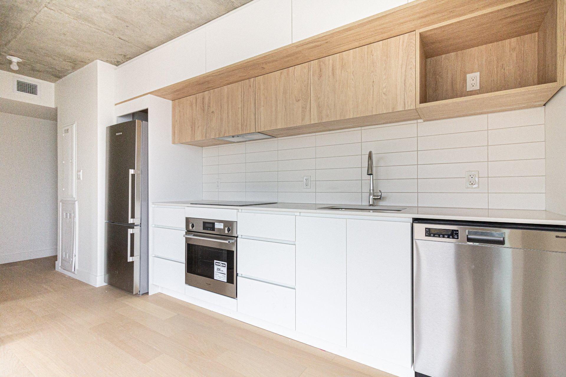 









1


Av. Viger O.

, 407,
Montréal (Ville-Marie),




QC
H2Z1E6

