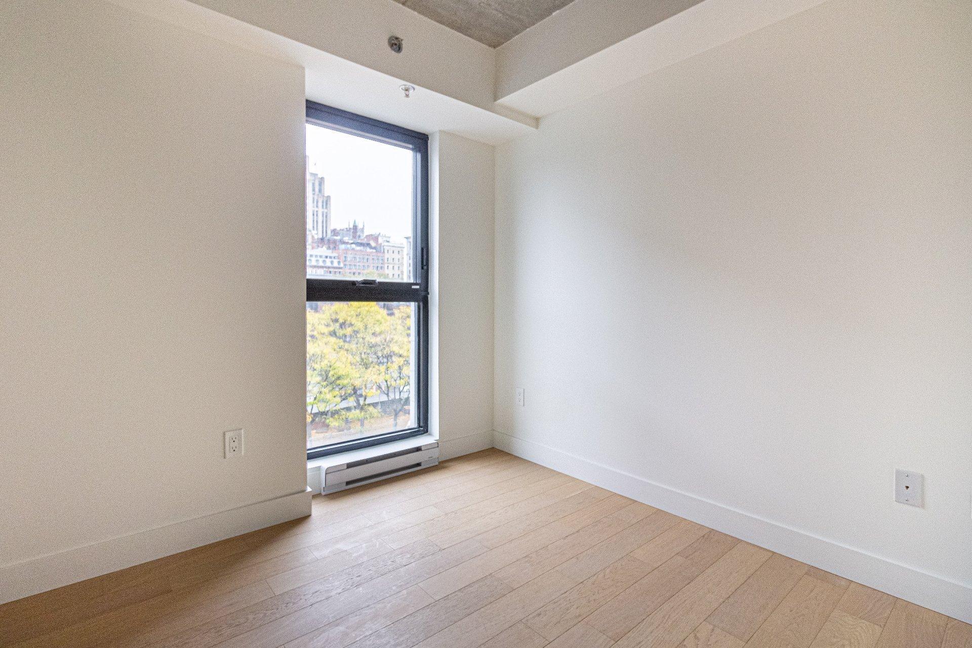 









1


Av. Viger O.

, 407,
Montréal (Ville-Marie),




QC
H2Z1E6


