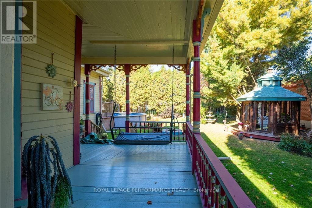












11 OAK STREET

,
South Glengarry,




Ontario
K0C1N0

