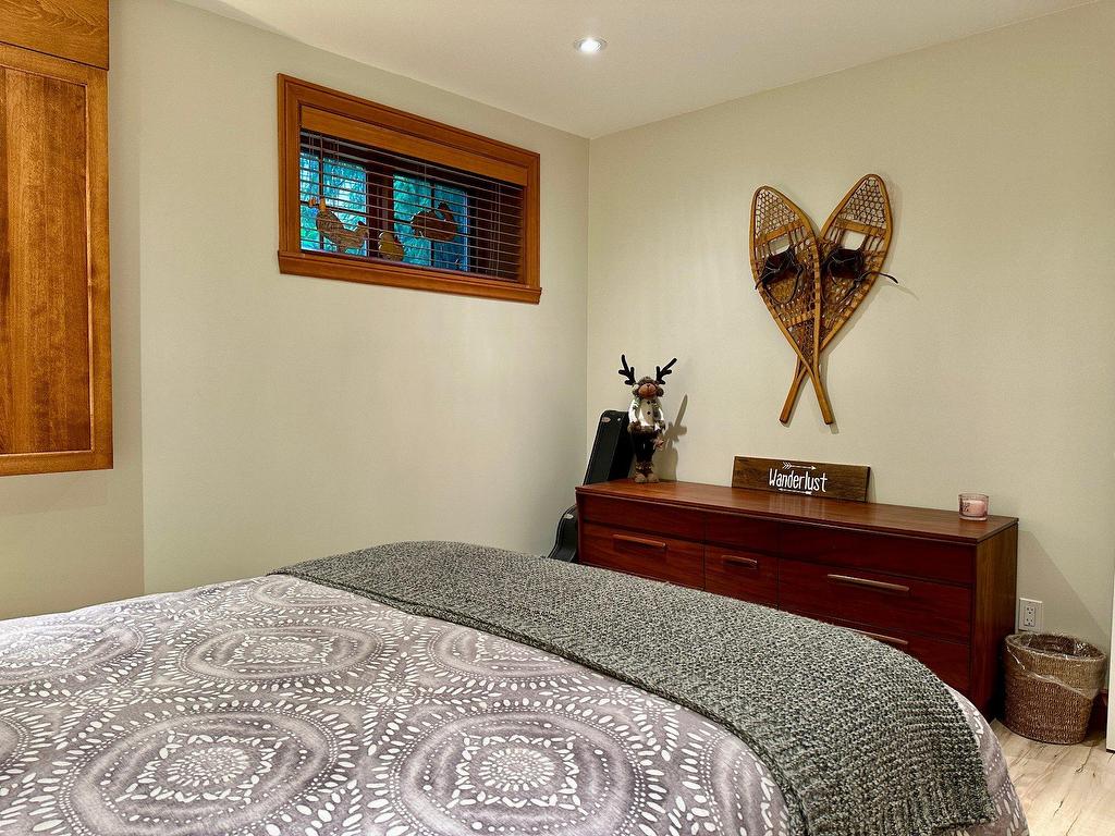 









378


Allée du Sanctuaire

,
Mont-Tremblant,




QC
J8E3L3

