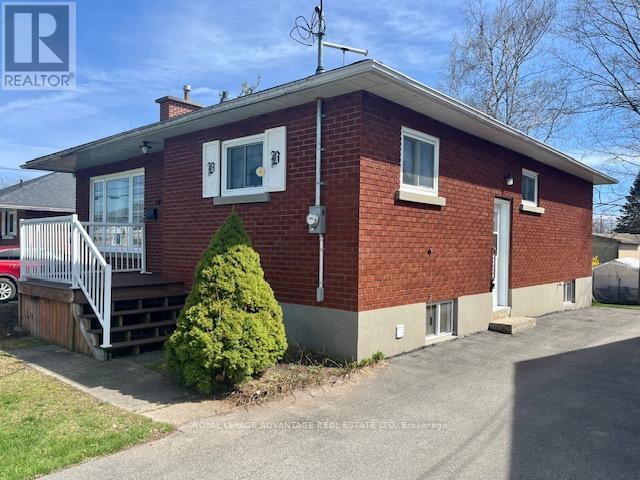 












24 MCLEAN BOULEVARD

,
Perth,




Ontario
K7H2Z3

