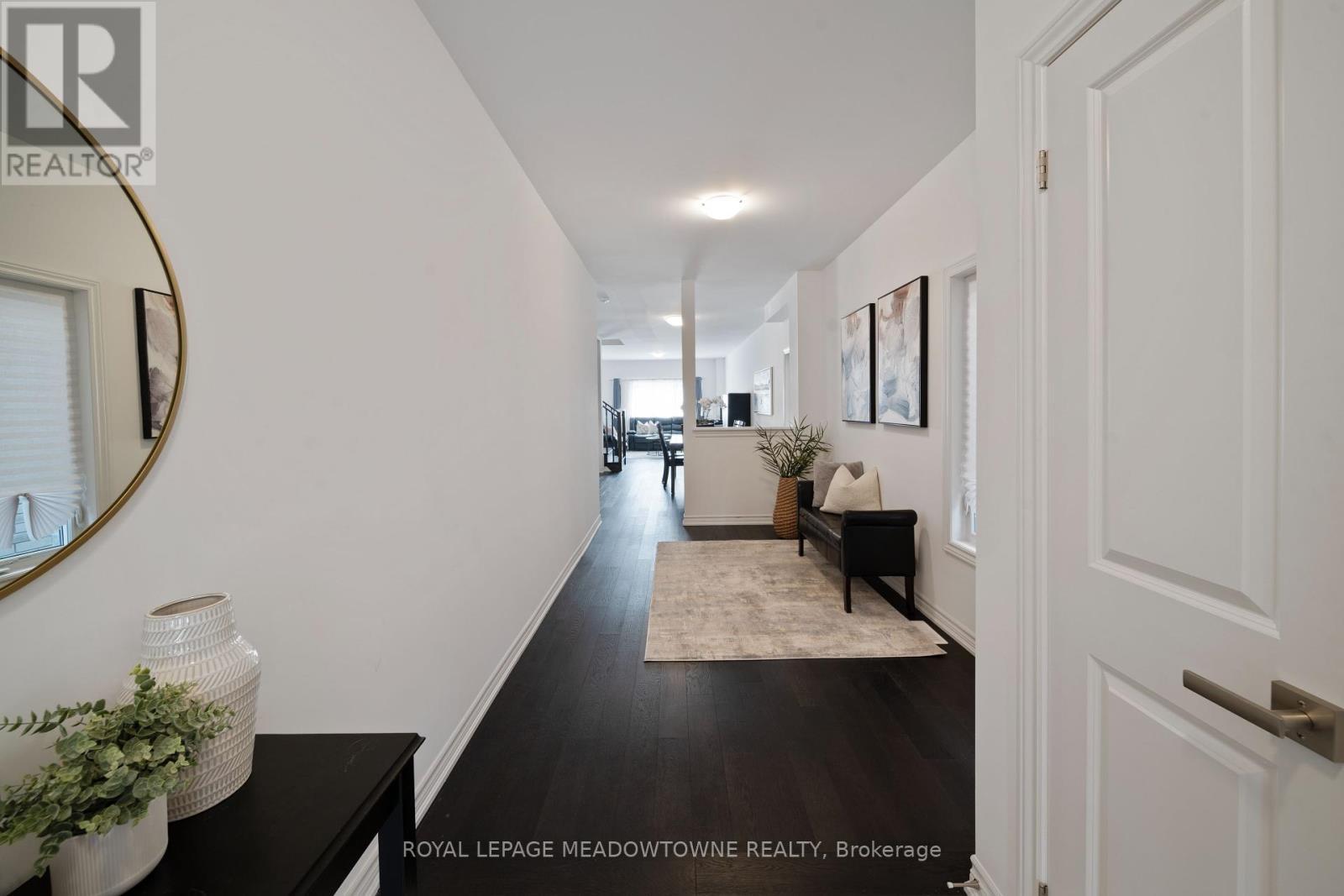 












60 HARVEST CRESCENT

,
Barrie,




Ontario
L9J0T3

