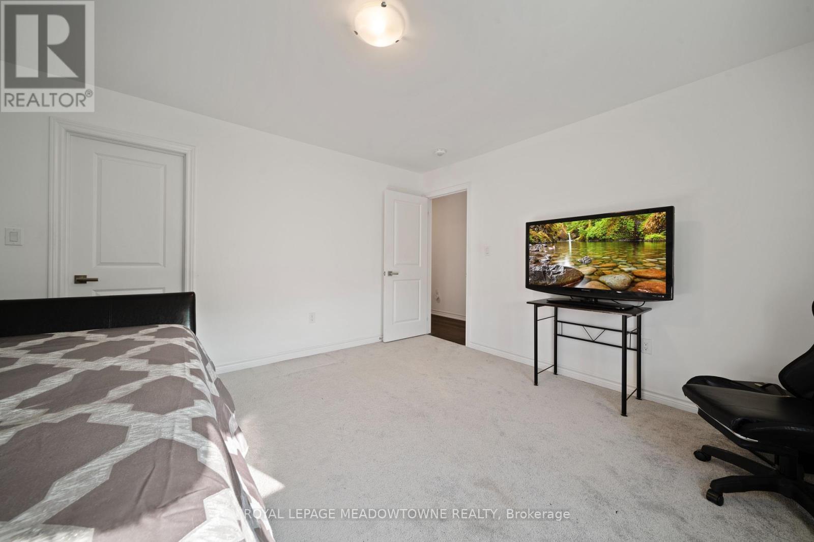 












60 HARVEST CRESCENT

,
Barrie,




Ontario
L9J0T3

