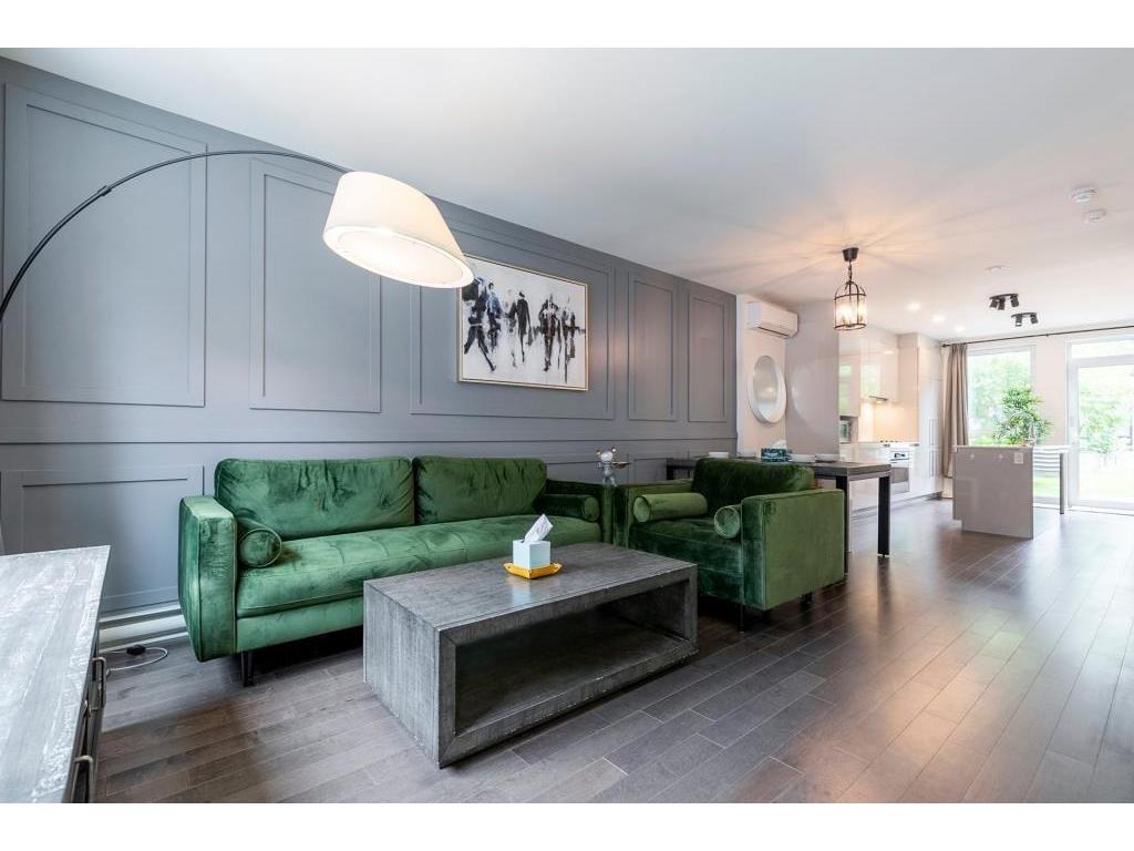 









1190


Rue Montcalm

,
Montréal (Ville-Marie),




QC
H2L0G8

