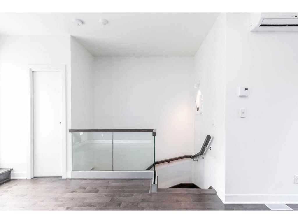 









1190


Rue Montcalm

,
Montréal (Ville-Marie),




QC
H2L0G8

