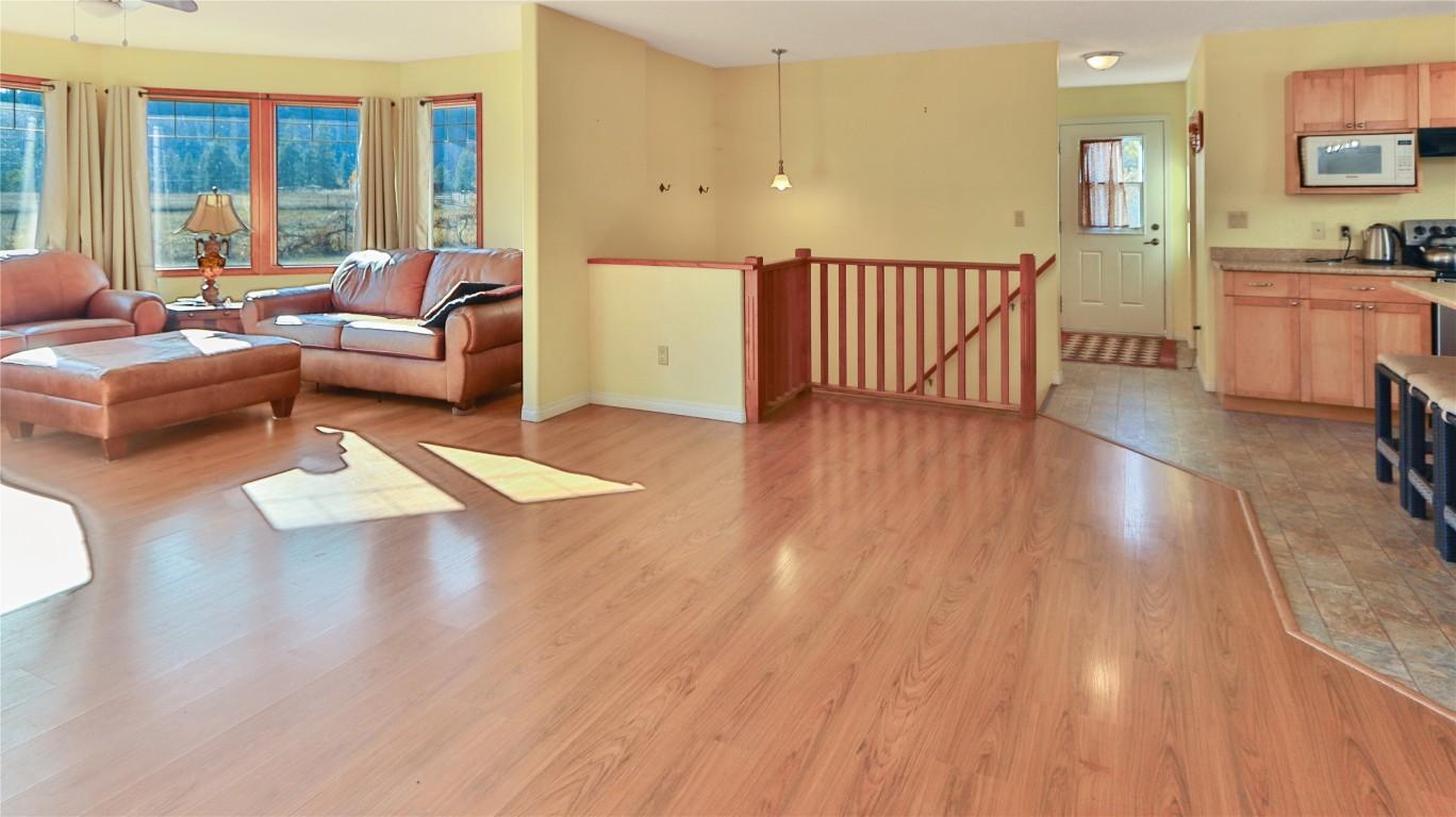 









3225


HWY 3

,
Rock Creek,




BC
V0H 1Y0

