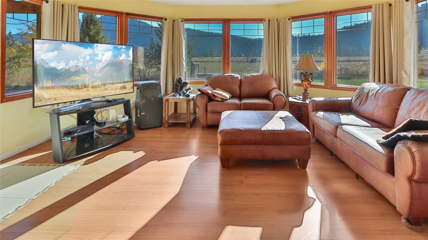 









3225


HWY 3

,
Rock Creek,




BC
V0H 1Y0

