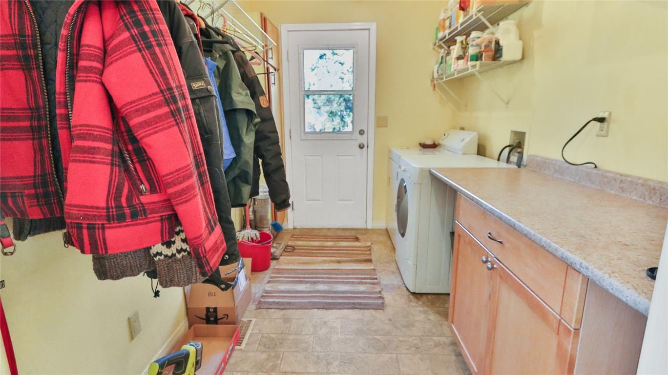 









3225


HWY 3

,
Rock Creek,




BC
V0H 1Y0

