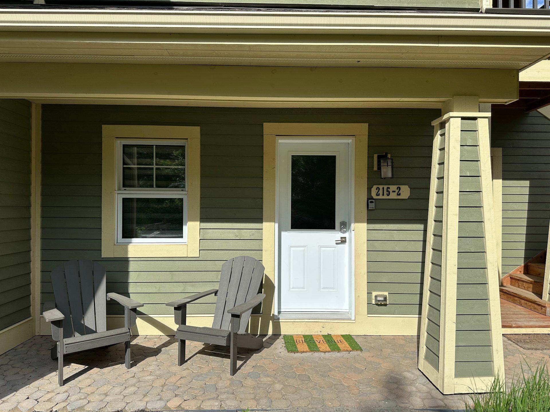 









215


Ch. des Quatre-Sommets

, 2,
Mont-Tremblant,




QC
J8E1C6

