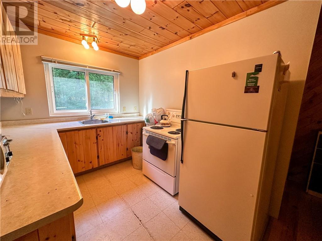 












1278 Ice Lake Drive

,
Gore Bay,




Ontario
P0P1H0

