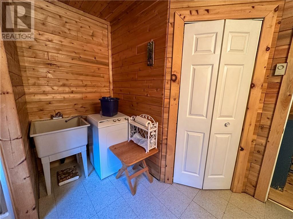 












1278 Ice Lake Drive

,
Gore Bay,




Ontario
P0P1H0

