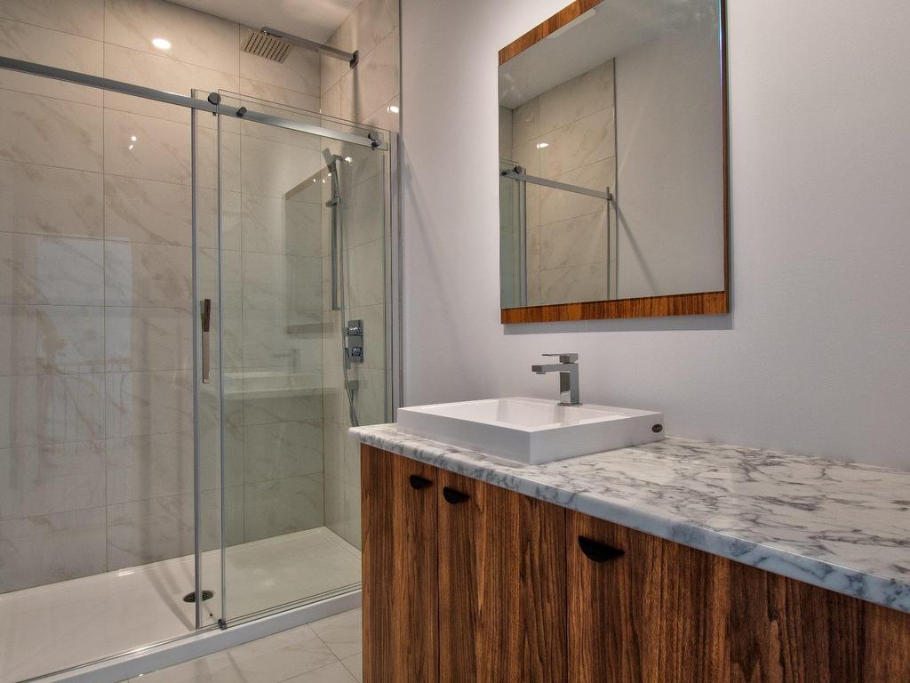 









6040


Rue de La Rochelle

,
Sorel-Tracy,




QC
J3R0N9

