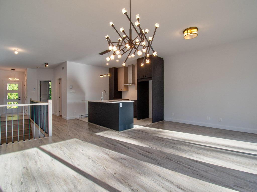 









6040


Rue de La Rochelle

,
Sorel-Tracy,




QC
J3R0N9

