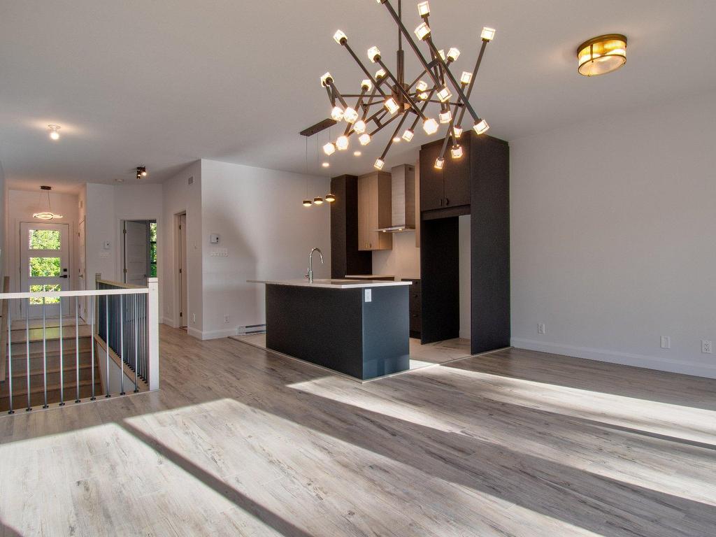 









6040


Rue de La Rochelle

,
Sorel-Tracy,




QC
J3R0N9

