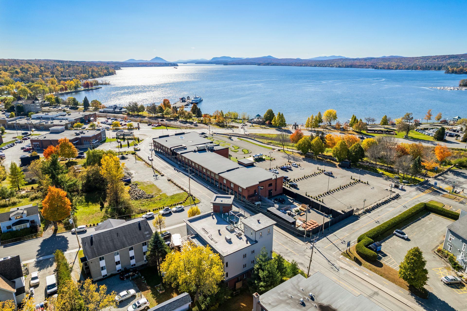 









300


Rue du Moulin

, 6,
Magog,




QC
J1X7H8

