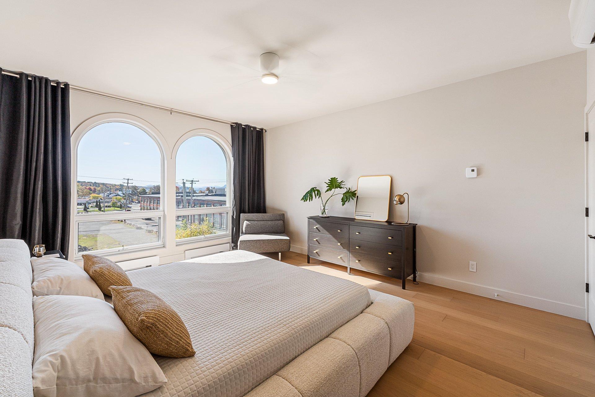 









300


Rue du Moulin

, 6,
Magog,




QC
J1X7H8

