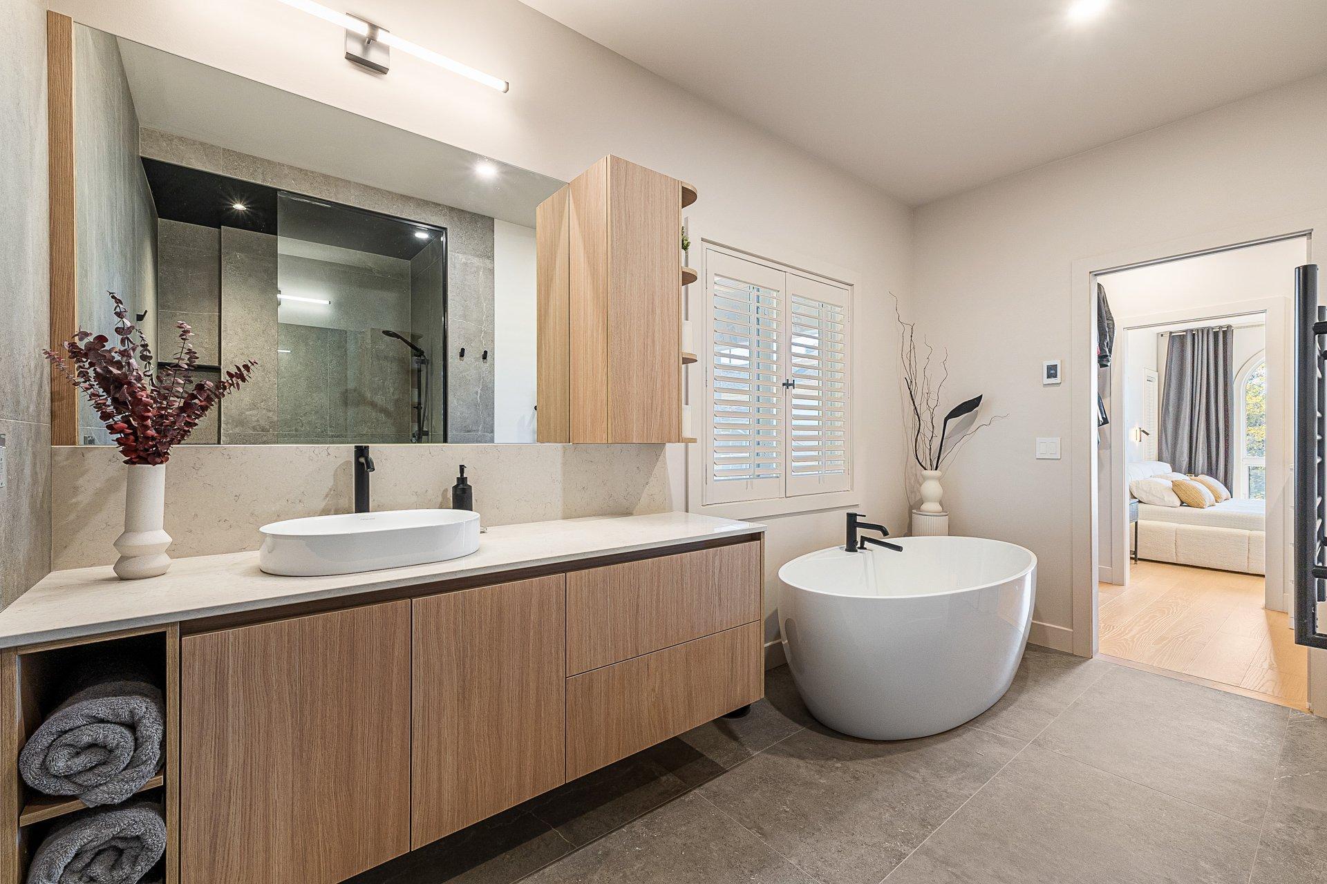 









300


Rue du Moulin

, 6,
Magog,




QC
J1X7H8

