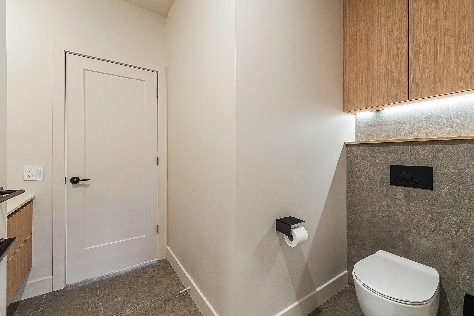 









300


Rue du Moulin

, 6,
Magog,




QC
J1X7H8

