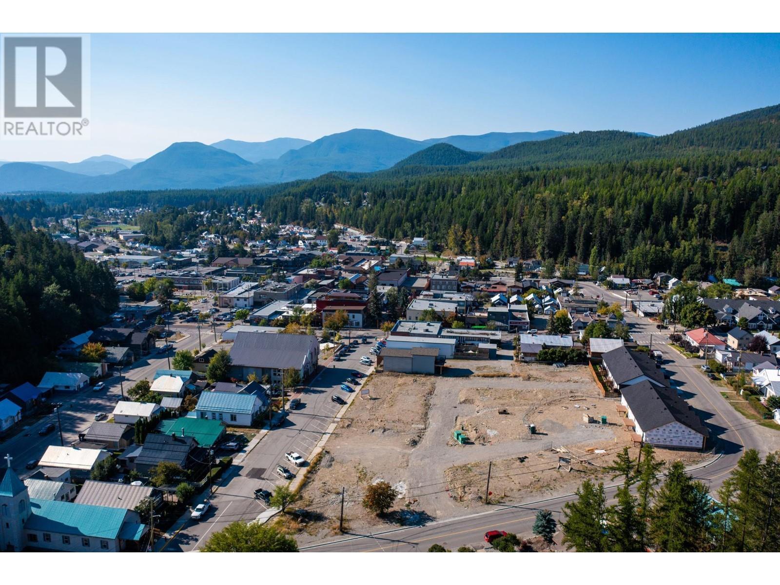 












30 KIMBERLEY Avenue

,
Kimberley,




British Columbia
V1A2J3

