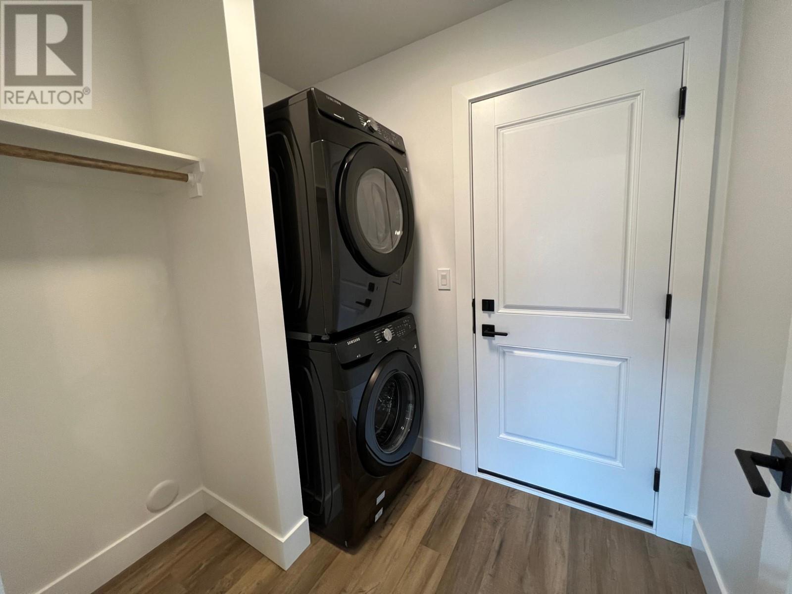 












30 KIMBERLEY Avenue

,
Kimberley,




British Columbia
V1A2J3

