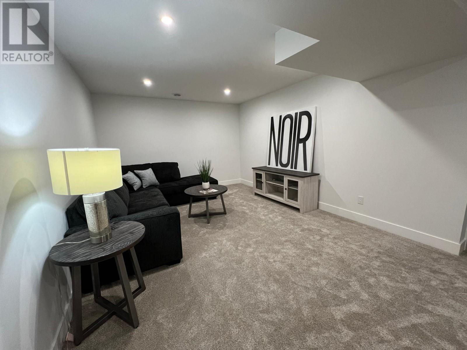 












30 KIMBERLEY Avenue

,
Kimberley,




British Columbia
V1A2J3

