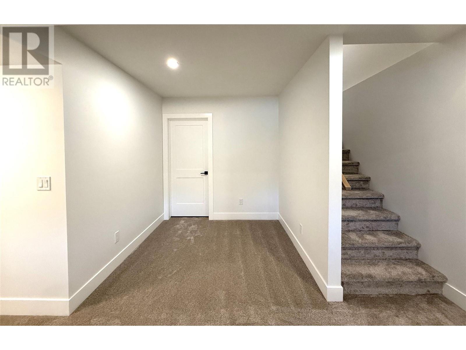 












30 KIMBERLEY Avenue

,
Kimberley,




British Columbia
V1A2J3

