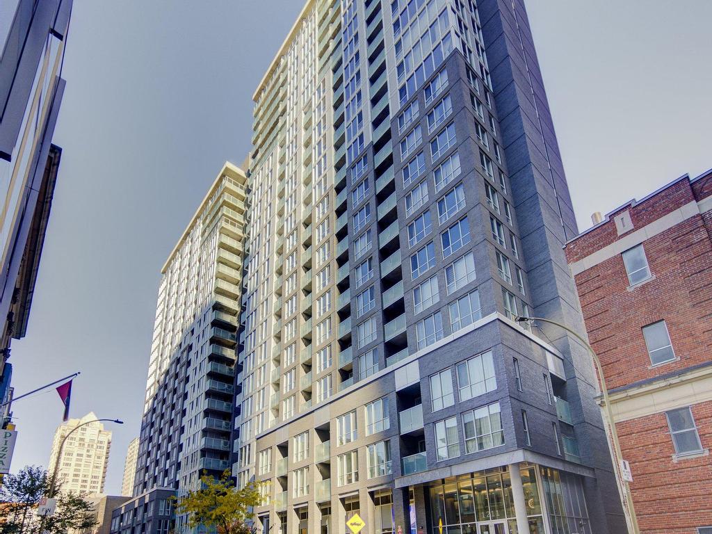 









1211


Rue Drummond

, 1906,
Montréal (Ville-Marie),




QC
H3G0E6

