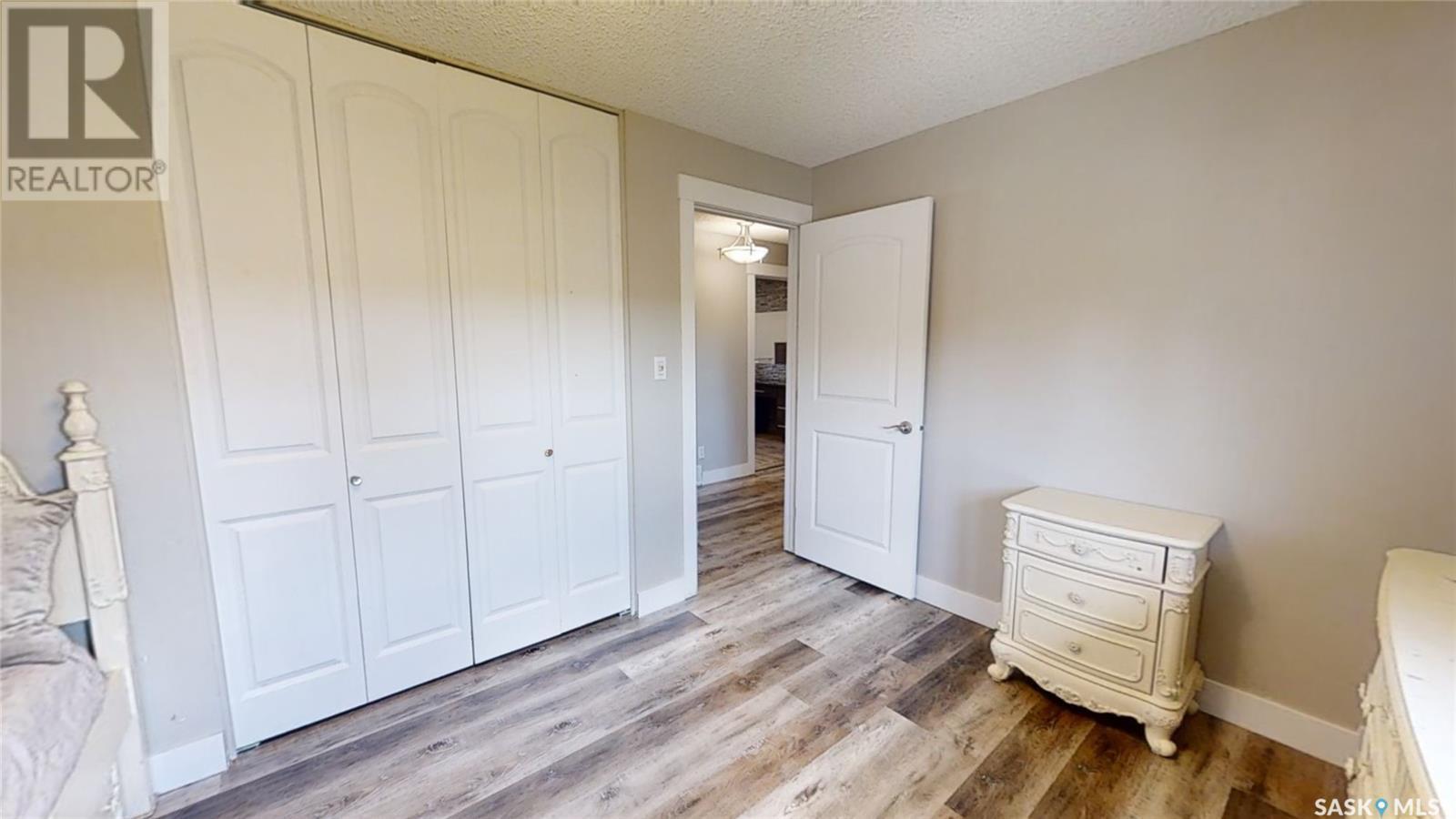 












Kindersley Acreage

,
Kindersley Rm No. 290,




Saskatchewan
S0L1S0

