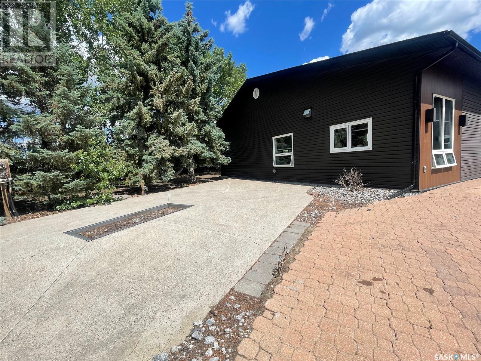 












Kindersley Acreage

,
Kindersley Rm No. 290,




Saskatchewan
S0L1S0

