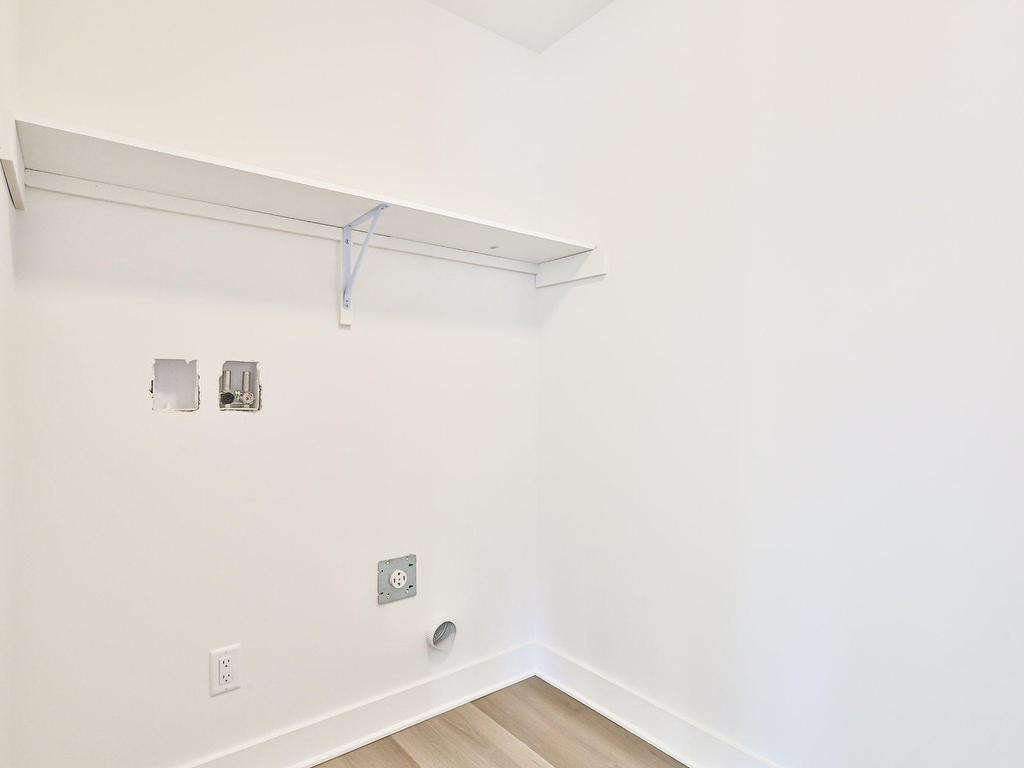 









54A


Rue Cousineau

,
Laval (Pont-Viau),




QC
H7G3J3

