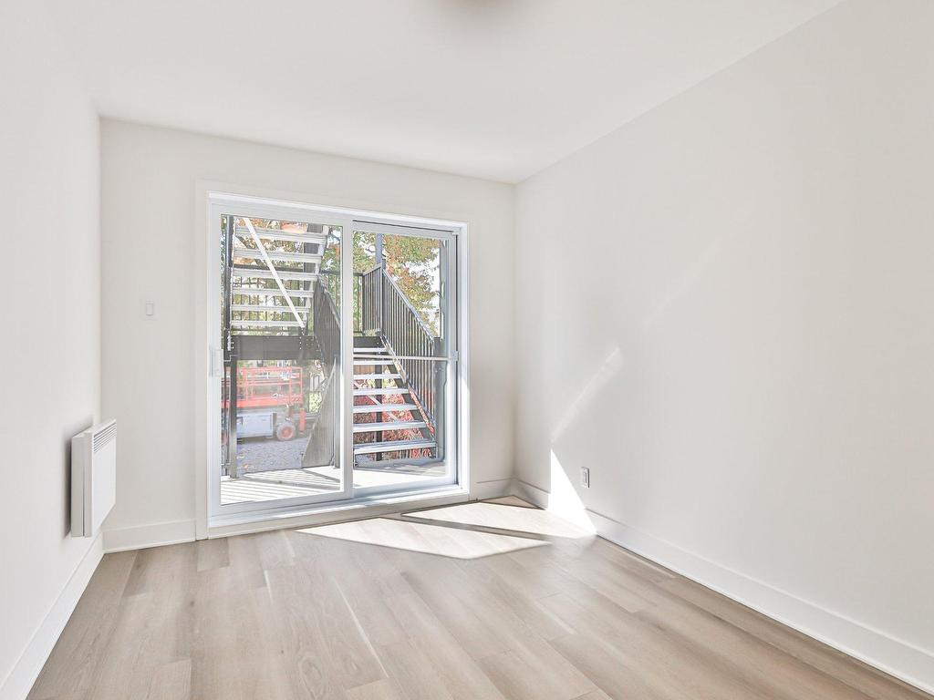 









54A


Rue Cousineau

,
Laval (Pont-Viau),




QC
H7G3J3

