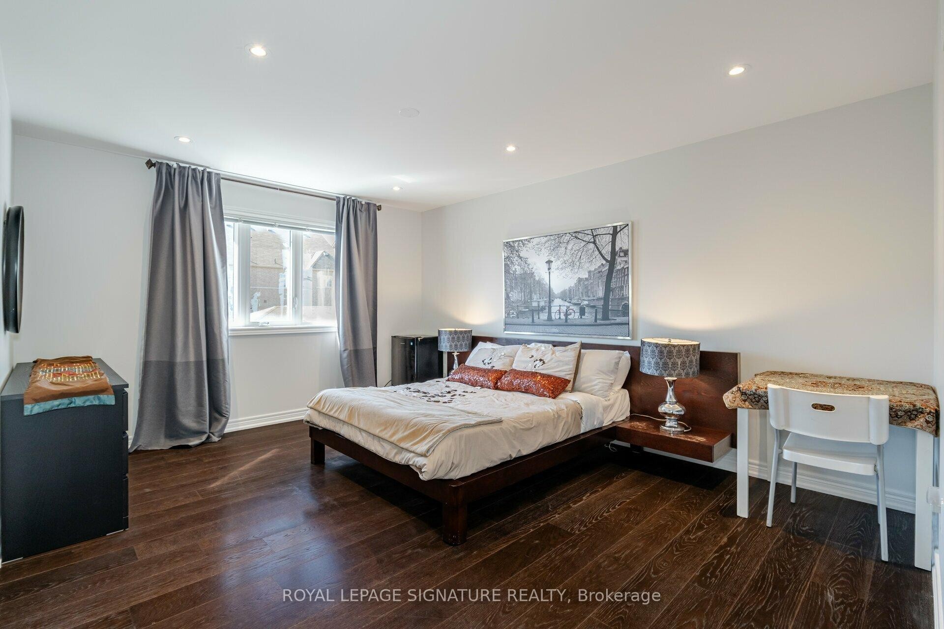 









5520


Meadowcrest

Avenue,
Mississauga,




ON
L5M 0V1

