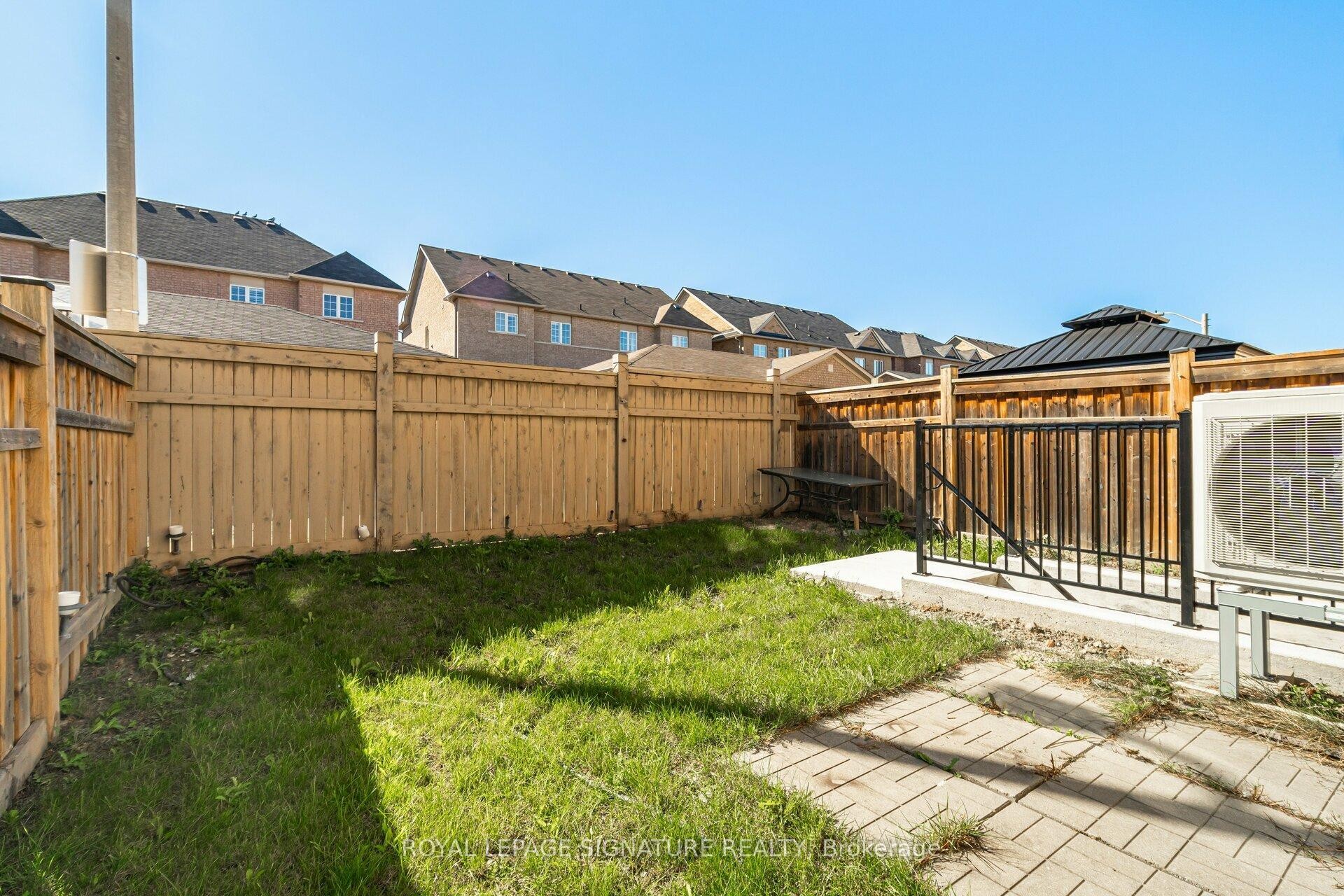 









5520


Meadowcrest

Avenue,
Mississauga,




ON
L5M 0V1

