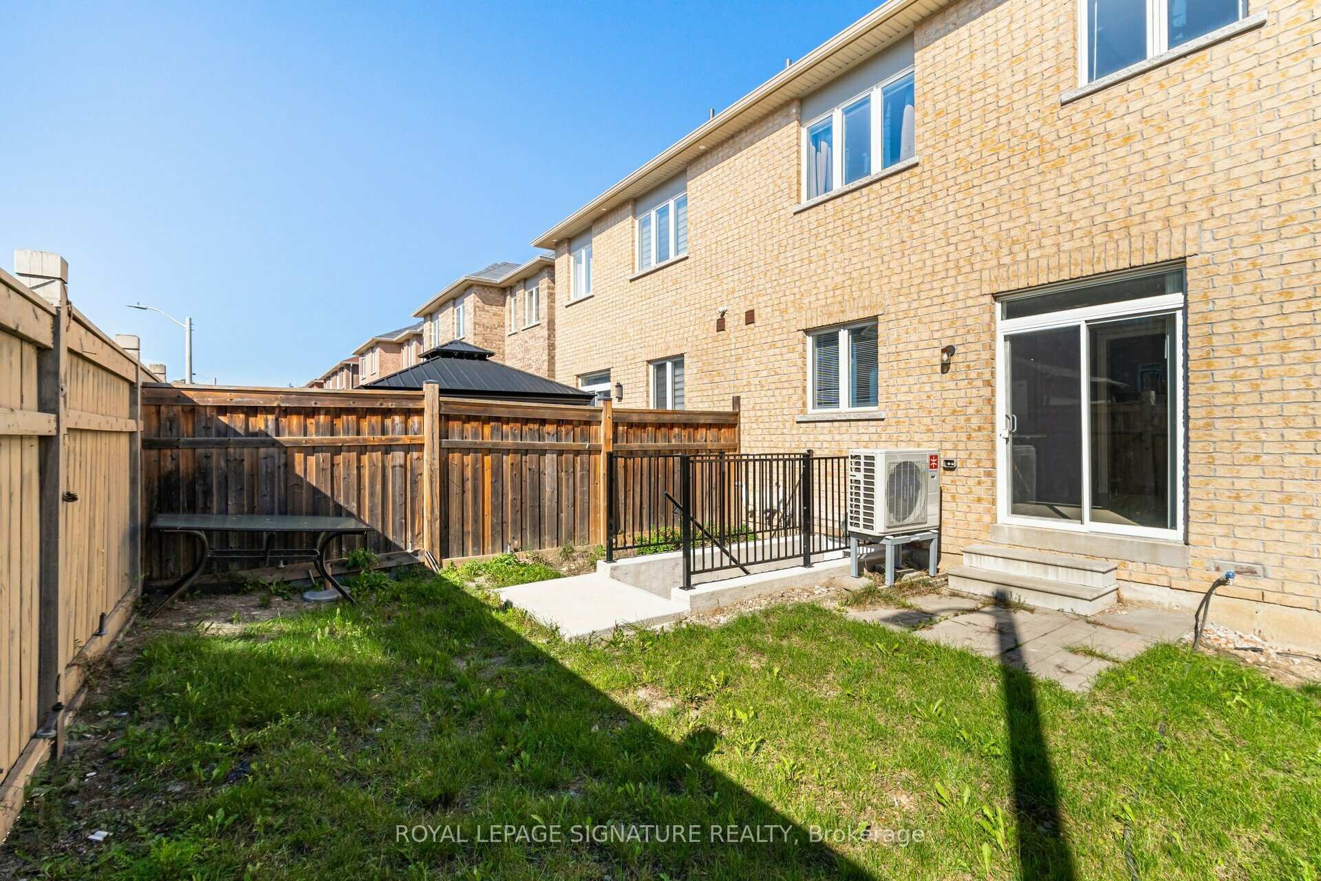 









5520


Meadowcrest

Avenue,
Mississauga,




ON
L5M 0V1

