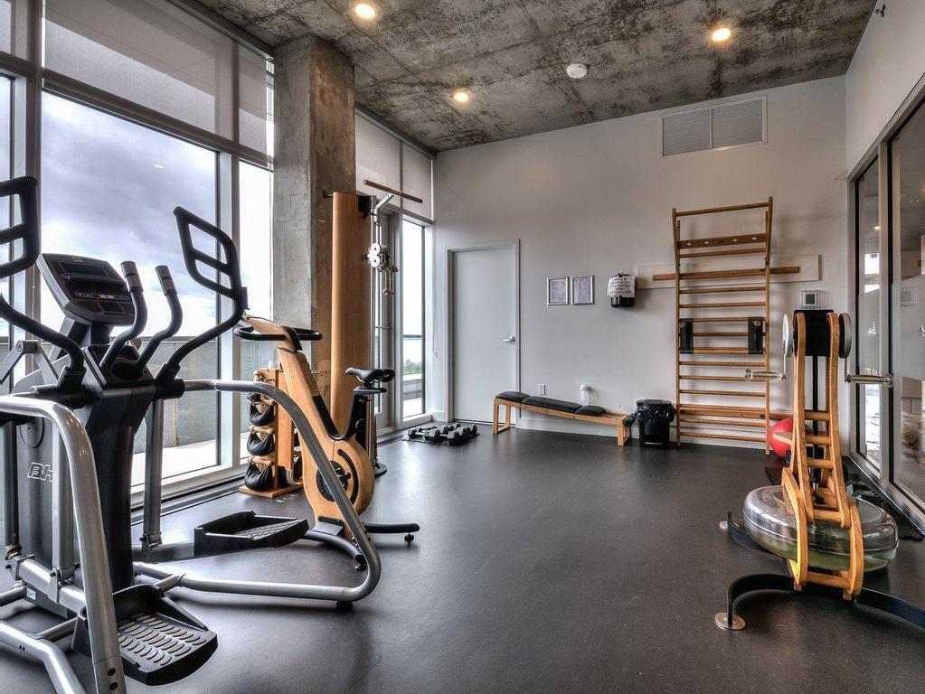 









8310


Boul. St-Laurent

, 405,
Brossard,




QC
J4X0B5


