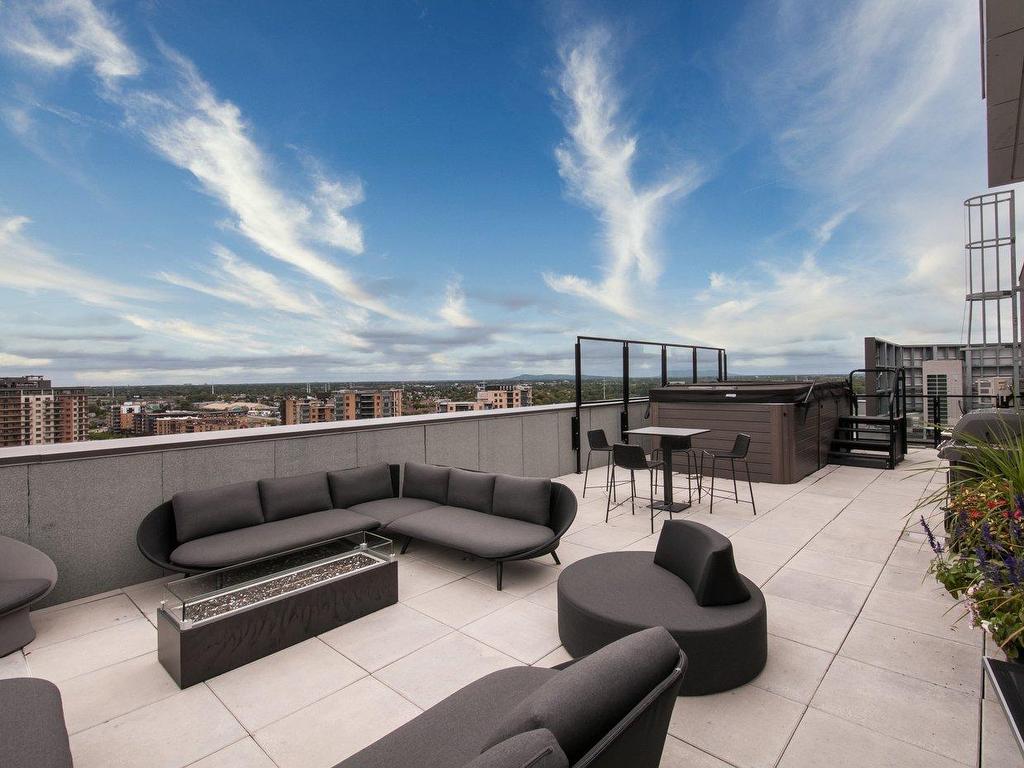 









8310


Boul. St-Laurent

, 405,
Brossard,




QC
J4X0B5

