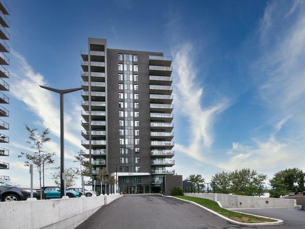 









8310


Boul. St-Laurent

, 405,
Brossard,




QC
J4X0B5

