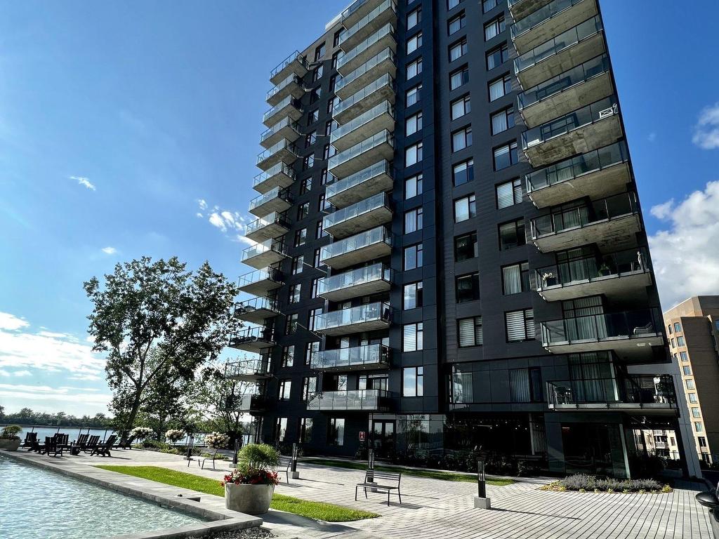









8310


Boul. St-Laurent

, 405,
Brossard,




QC
J4X0B5

