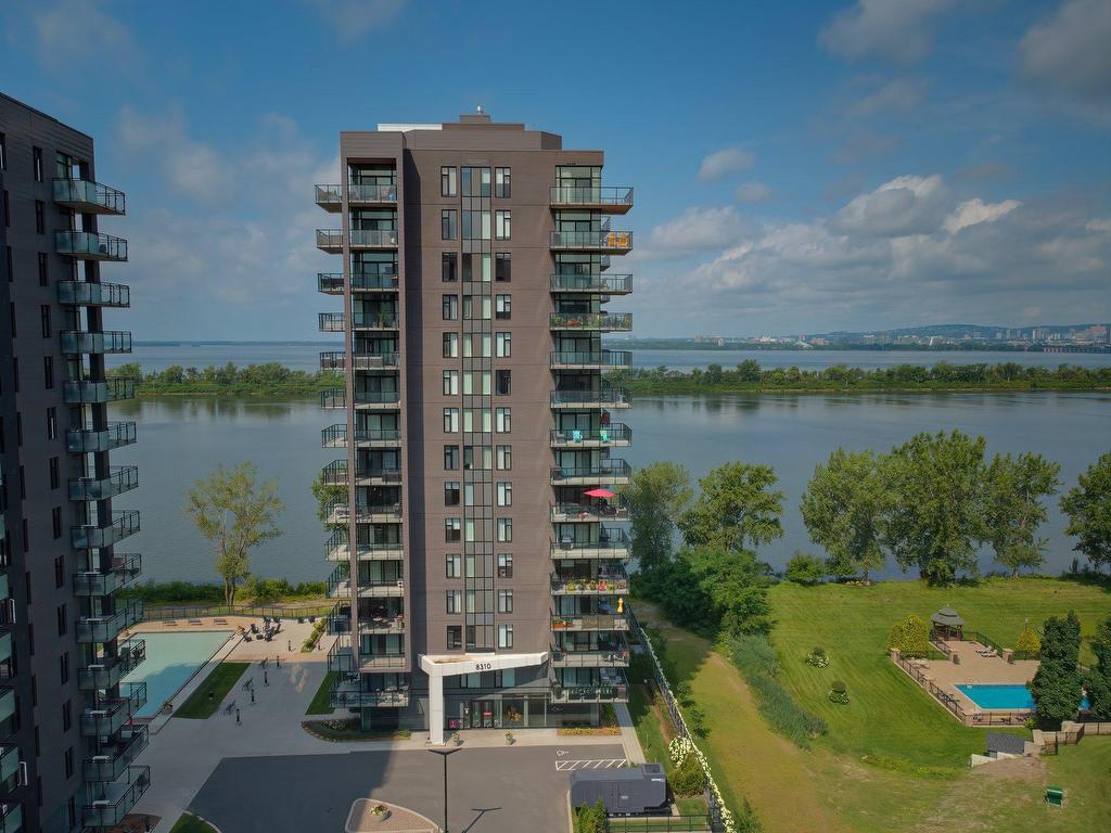 









8310


Boul. St-Laurent

, 405,
Brossard,




QC
J4X0B5

