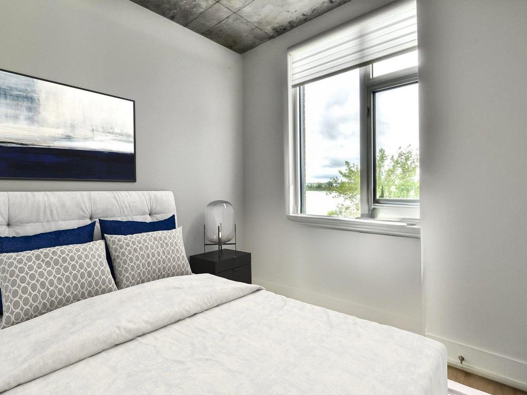 









8310


Boul. St-Laurent

, 405,
Brossard,




QC
J4X0B5

