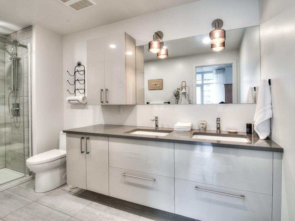









8310


Boul. St-Laurent

, 405,
Brossard,




QC
J4X0B5

