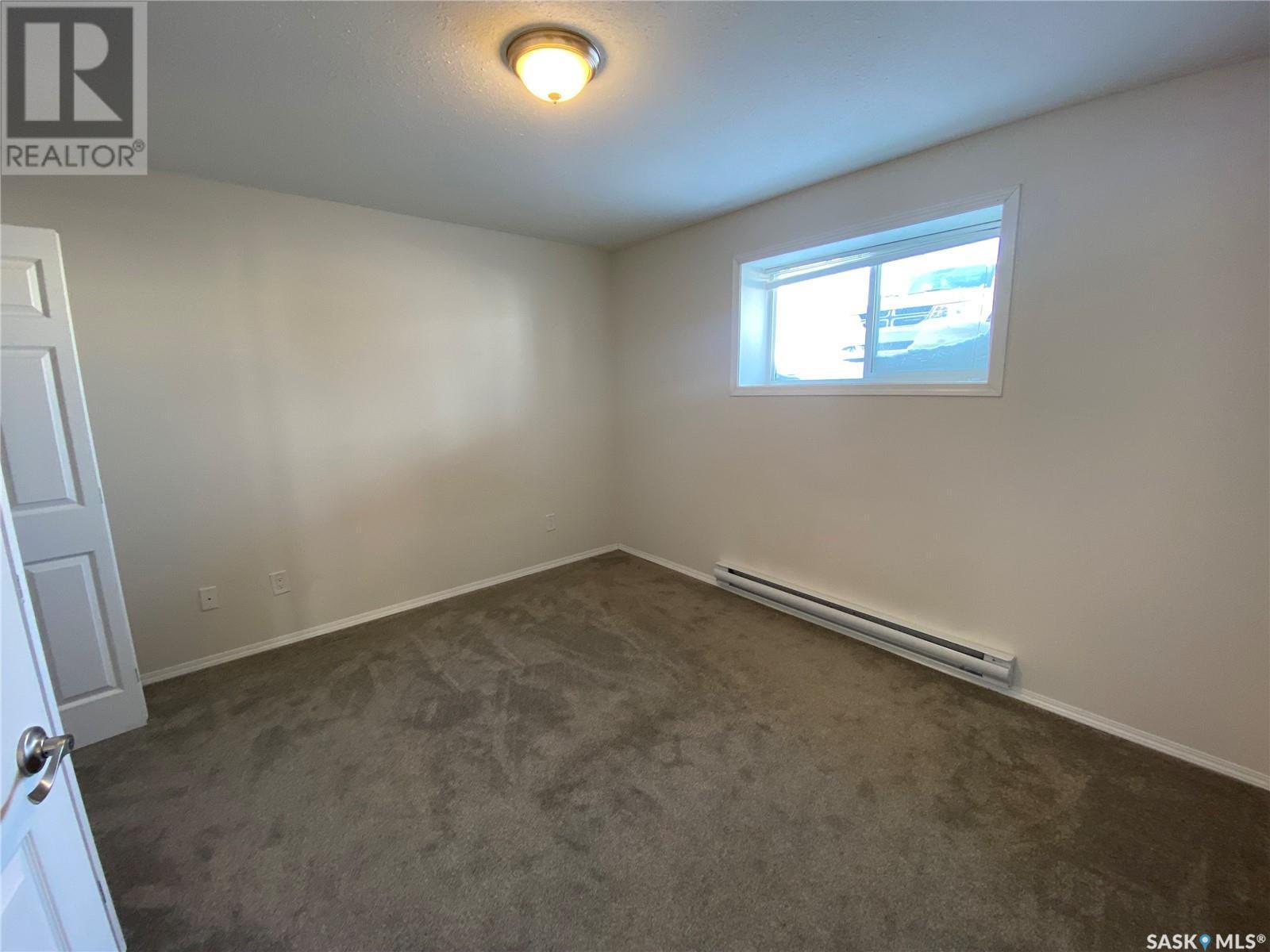 












104 Railway AVENUE E

,
Kindersley Rm No. 290,




Saskatchewan
S0L1S0

