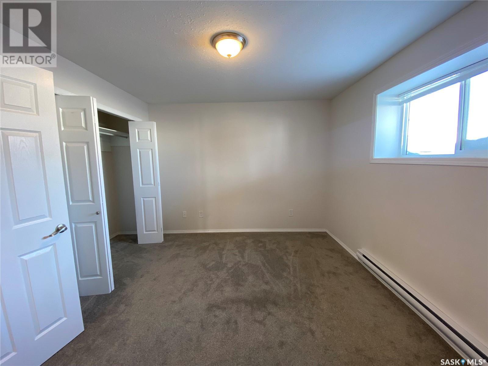 












104 Railway AVENUE E

,
Kindersley Rm No. 290,




Saskatchewan
S0L1S0

