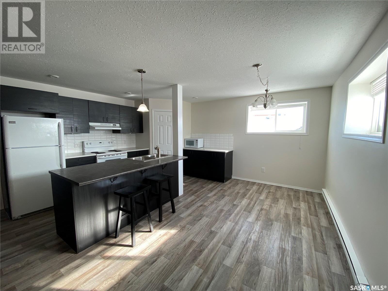 












104 Railway AVENUE E

,
Kindersley Rm No. 290,




Saskatchewan
S0L1S0

