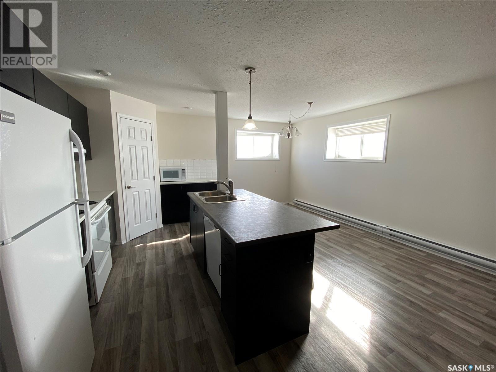 












104 Railway AVENUE E

,
Kindersley Rm No. 290,




Saskatchewan
S0L1S0

