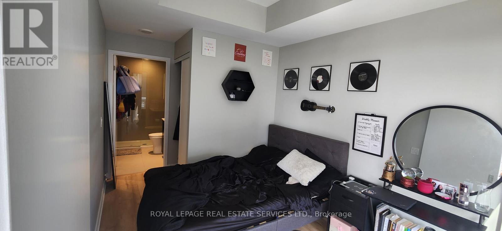 












1111 - 135 EAST LIBERTY STREET

,
Toronto,




Ontario
M6K3K4

