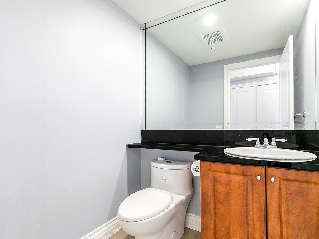 









1210


Boul. De Maisonneuve O.

, 5H,
Montréal (Ville-Marie),




QC
H3A0A2


