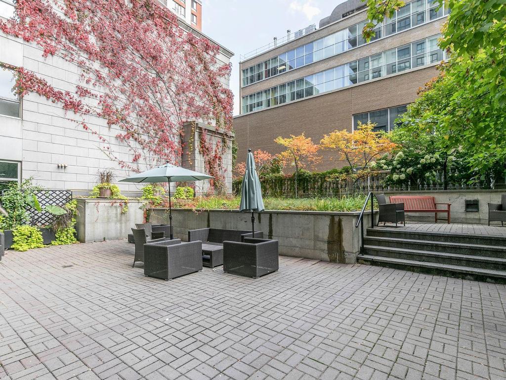 









1210


Boul. De Maisonneuve O.

, 5H,
Montréal (Ville-Marie),




QC
H3A0A2

